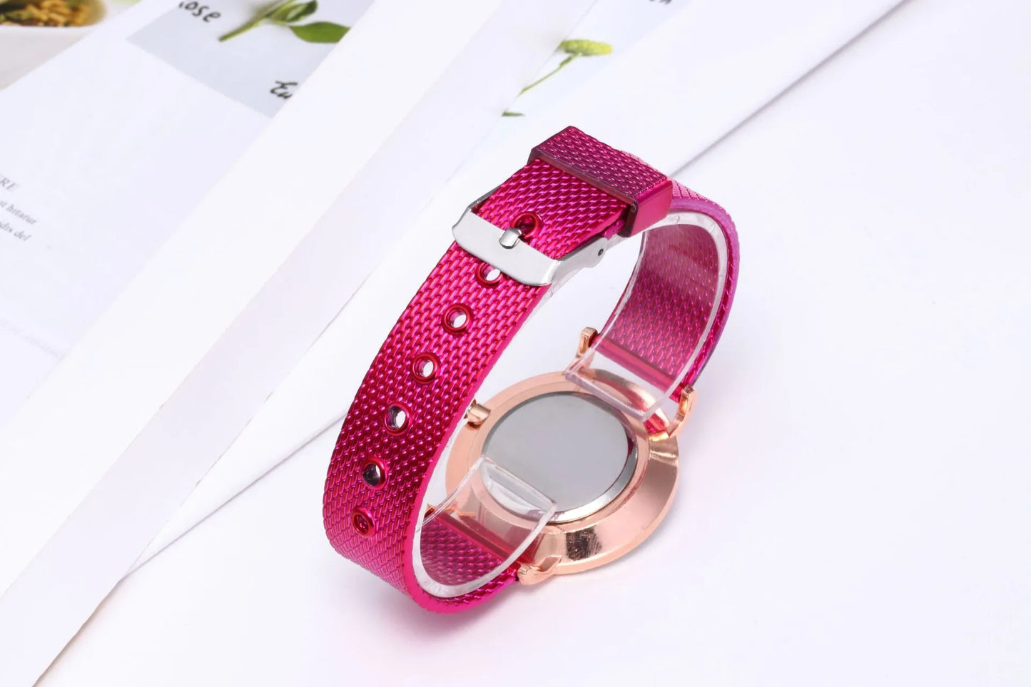 Luxury Wrist Watches for Women Fashion Quartz Watch Silicone Band Dial Women Wathes Casual Ladies watch relogio feminino
